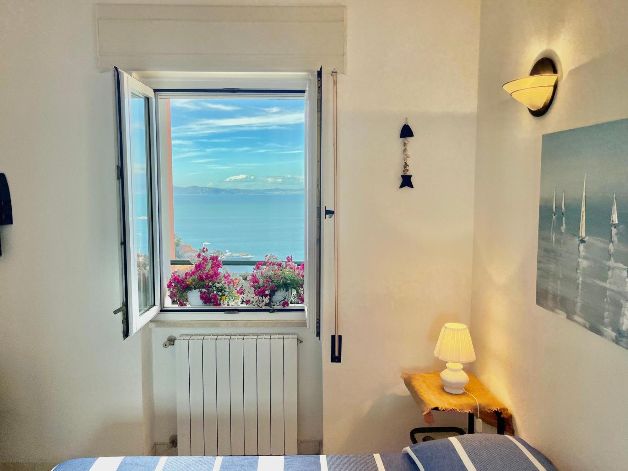 Porto Santo Stefano Vista Mare + Parcheggio Gratuito Apartment Bagian luar foto