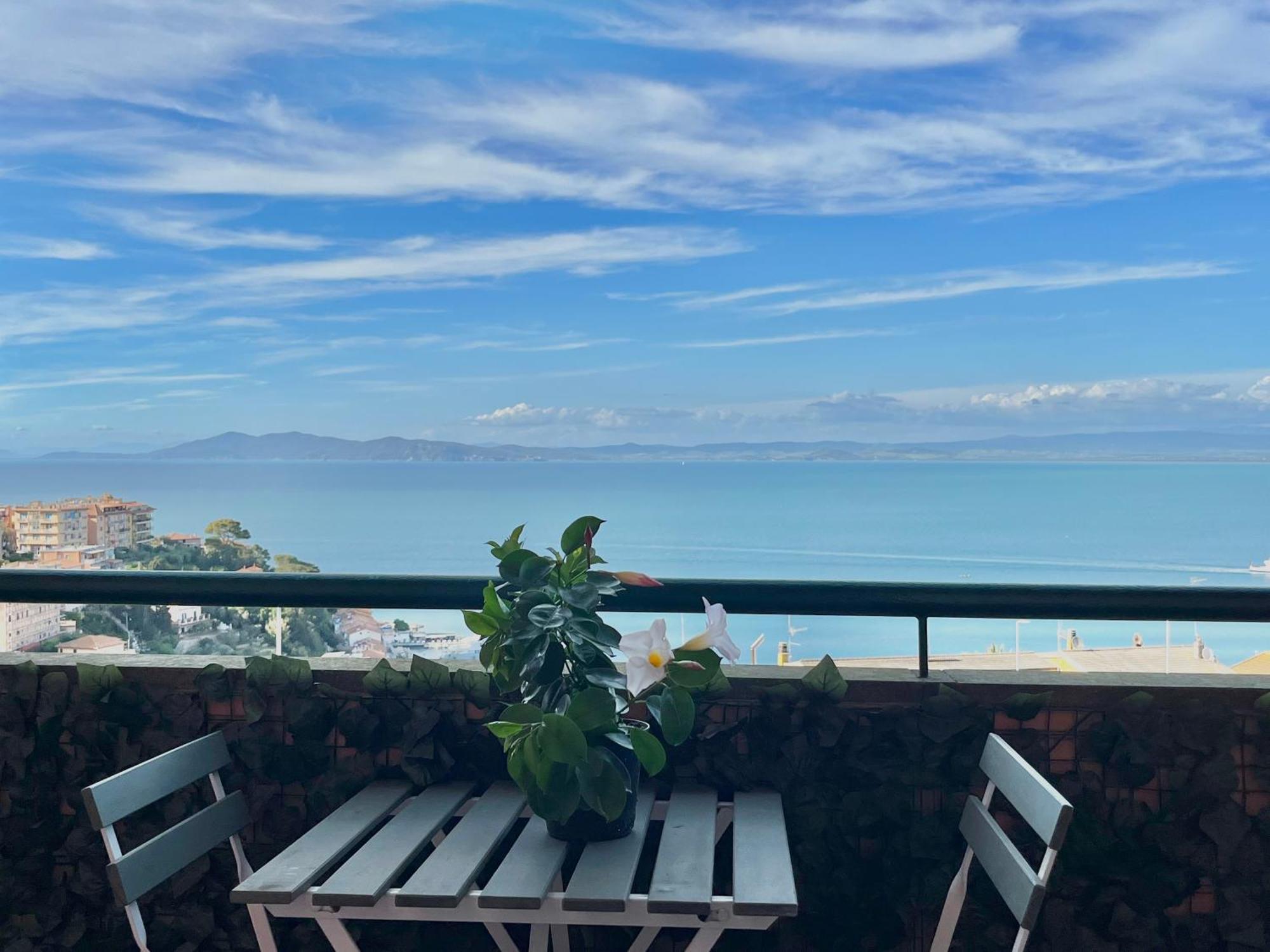 Porto Santo Stefano Vista Mare + Parcheggio Gratuito Apartment Bagian luar foto